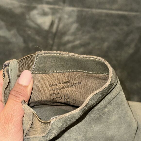 Urban Outfitters Women's Ankle Boots Sz 6 Moss Green Suede Block Heel Back Zip - Picture 8 of 8